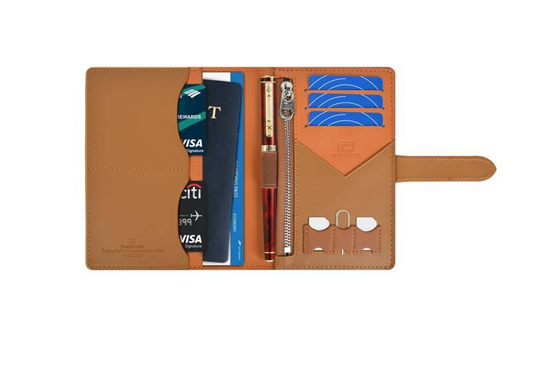 Case de Passaporte Premium - Elegância e Organização na Palma da Mão